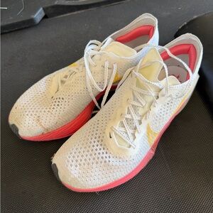 Nike Women's Vapor fly White and Pink Athletic Shoes